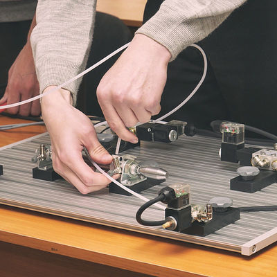 Laborversuch-Bescheinigungs-Instrument-elektronisches Bauelement FCC Ccc, das schnellen Entdeckungs- und Bescheinigungsservice prüft