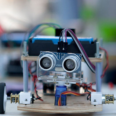 Prüfungsauthentisierungsservice Fahrzeug-Selbstbremsprüfungs-Bescheinigung Tuv Emc